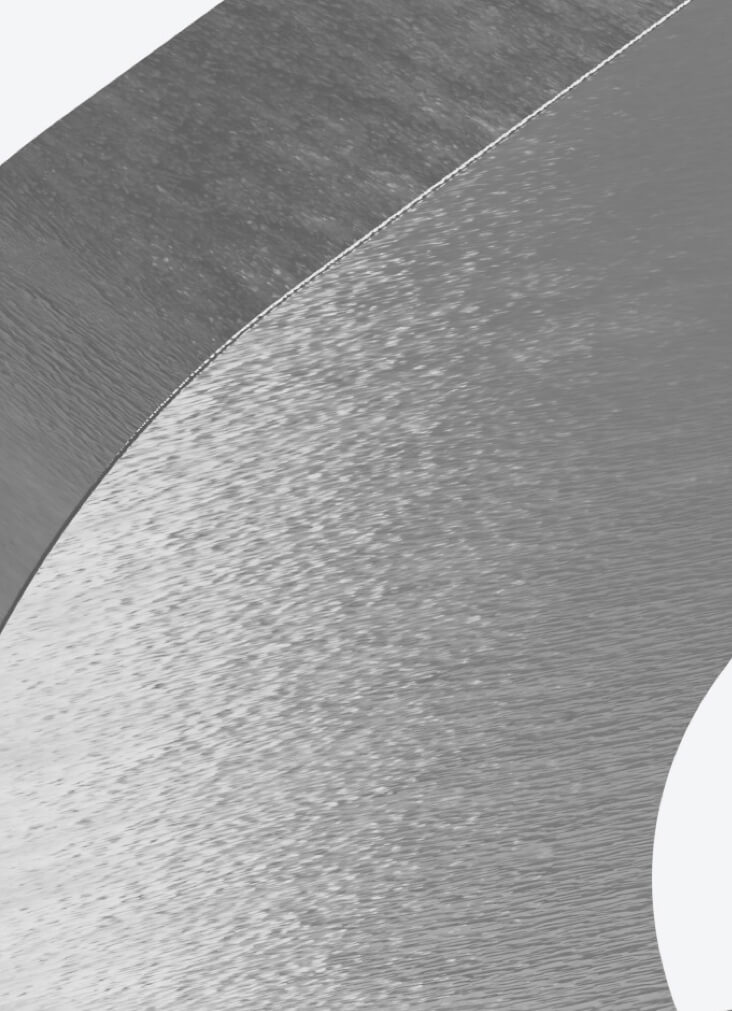 Edelstahl-Bauteil mit komplexer Innenstruktur, Detailaufnahme