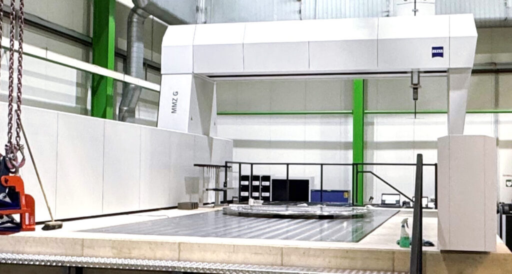 HSP verfügt über eine der größten scannenden 3D-Koordinatenmassmaschinen in Europa mit einem Messbereich von 4.000 x 7.000 x 3.000mm.