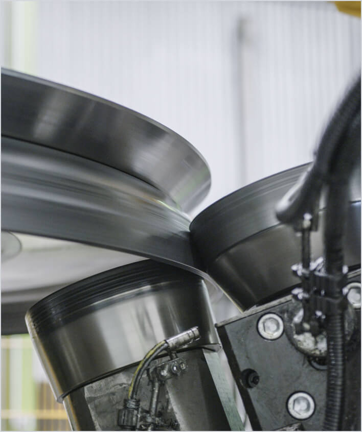 Detailaufnahme einer Maschine für Waelzdruecken